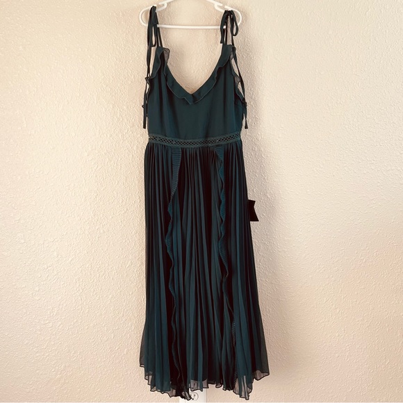 Lulu’s Emerald Green Tie-Strap Pleated Midi Dress Emerald Green XS - Picture 5 of 16